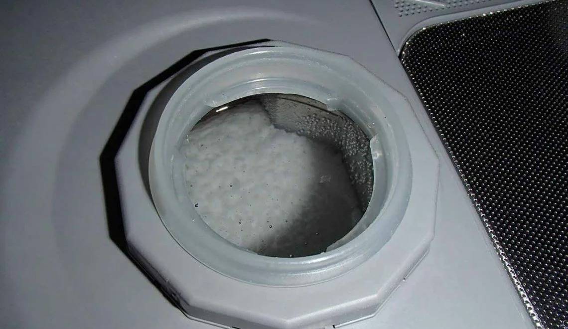 Чем заменить соль для посудомоечной машины и можно ли это делать?