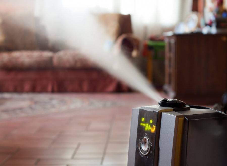 Как увлажнить воздух в комнате без увлажнителя: необходимость, какие нормы