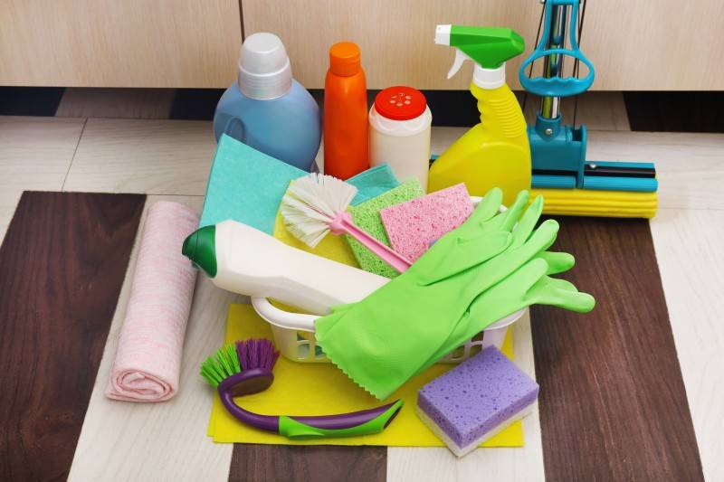 10 подручных приспособлений для уборки, которые стоят копейки
