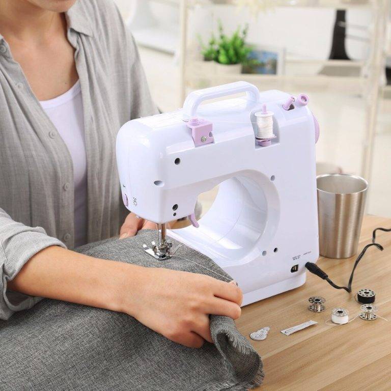10 лучших швейных машин для дома 2021 года