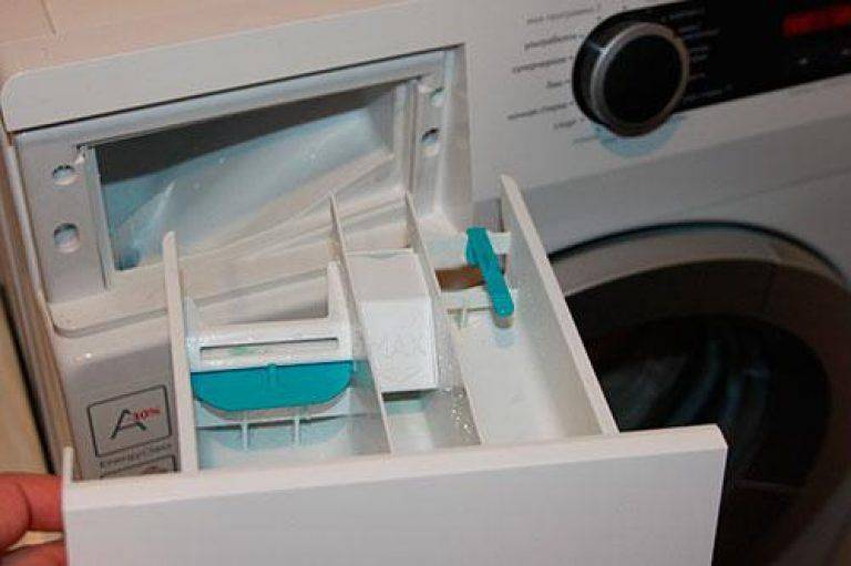 Как очистить лоток для порошка в стиральной машине?
