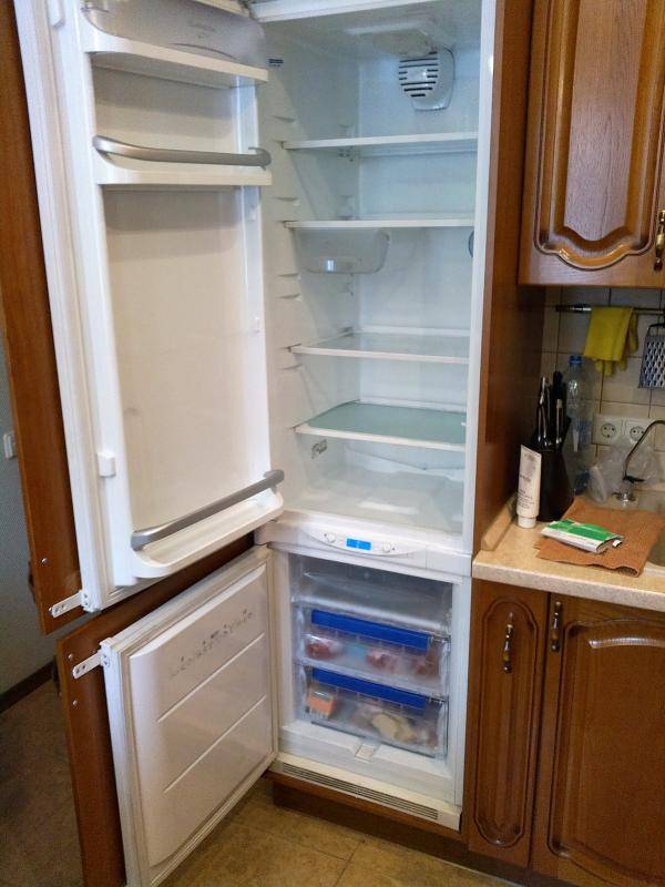 Установка встроенного холодильника: распишем все нюансы
