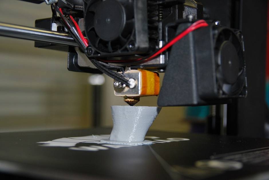 Как сменить пластик в 3д принтере