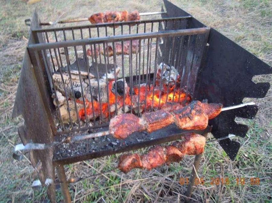 Вертикальный мангал своими руками фото для шашлыка