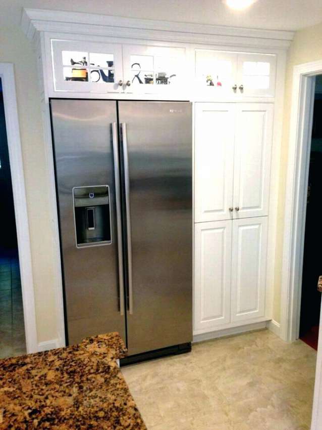 3 способа встроить обычный холодильник в кухню