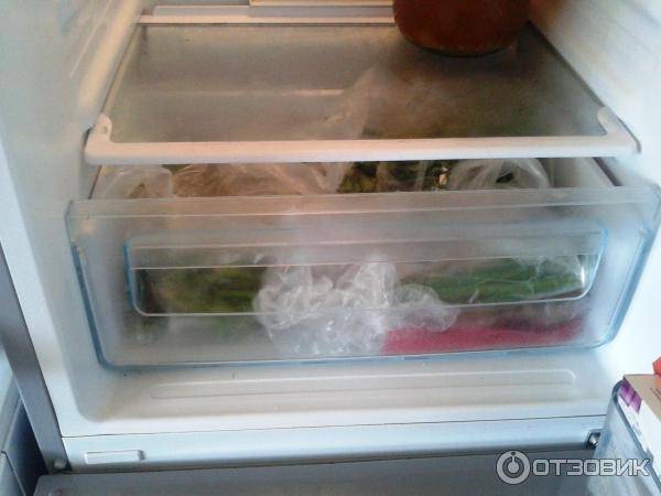 Дренажное отверстие в холодильнике должно быть открыто или закрыто