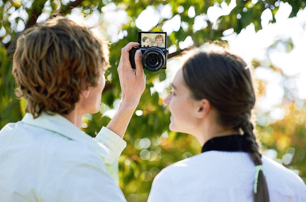 Какой фотоаппарат выбрать начинающему фотографу в 2019 году?