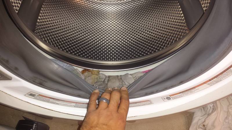 Куда пропадают носки в стиральной машине? раскроем все потаённые места