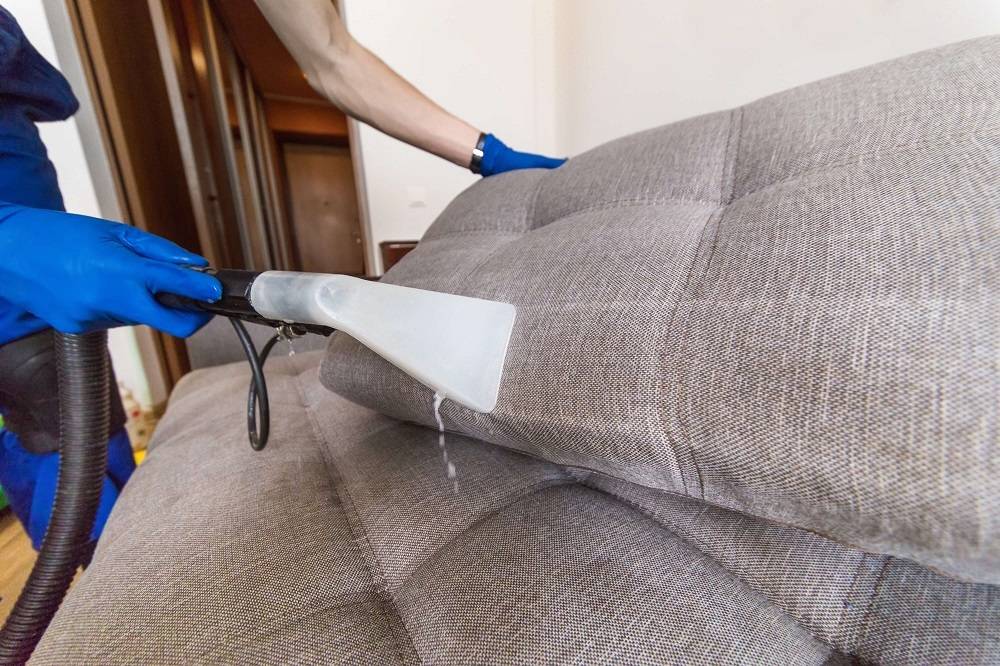 Как почистить диван пароочистителем: правила чистки отпаривателем
