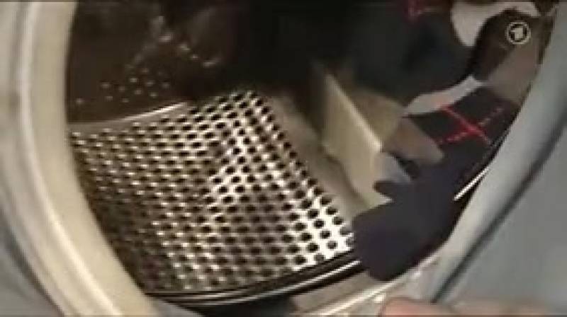 Куда деваются носки в стиральной машине: (пропадают), где искать потерянные носки после стирки в машине