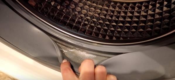 Плесень в стиральной машине: как избавиться подручными средствами